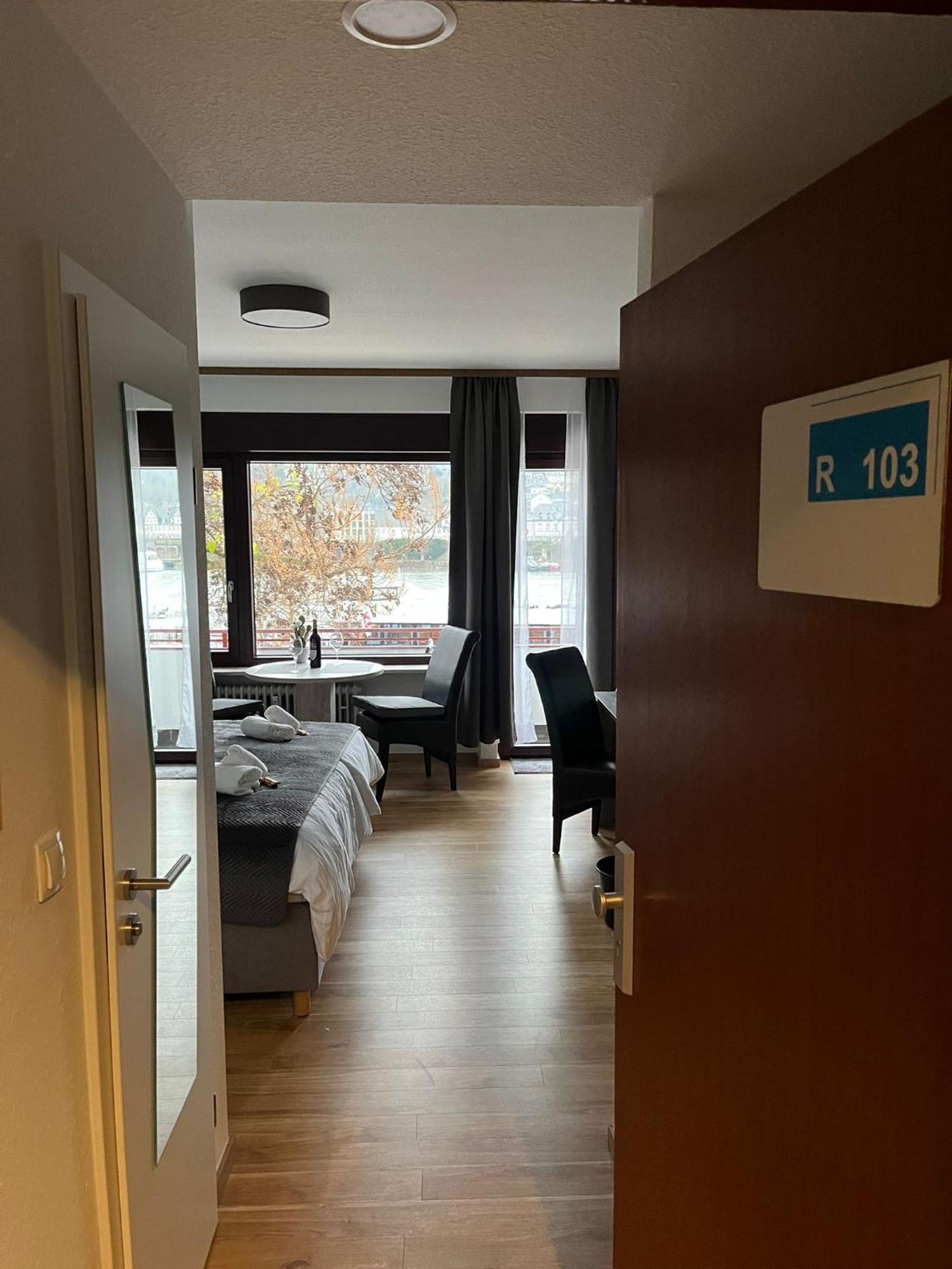 Rheinpanorama Suite Mit Balkon Koblencja Zewnętrze zdjęcie